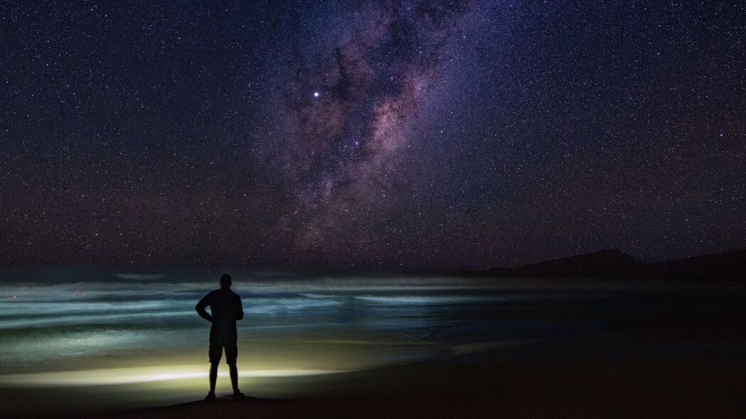 【高清下载】夜晚深色剪影星星4K壁纸，3840x2160超清背景图片，单独璀璨星空之美