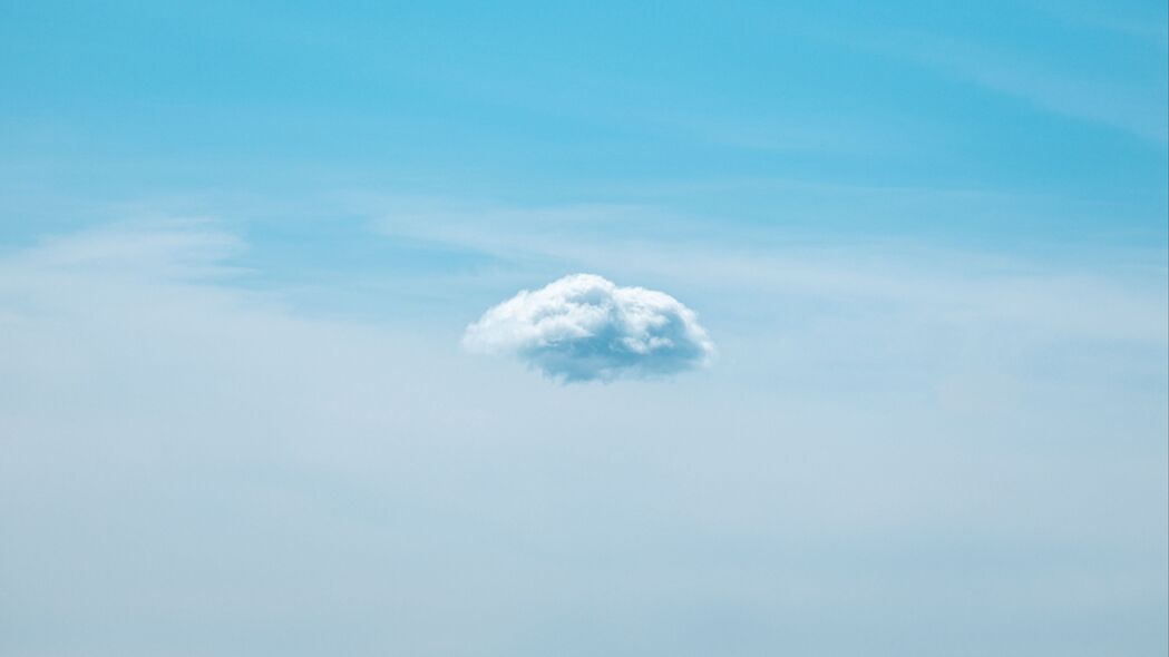 极简蓝云天空4K壁纸，高清3840x2160背景图片，一键下载