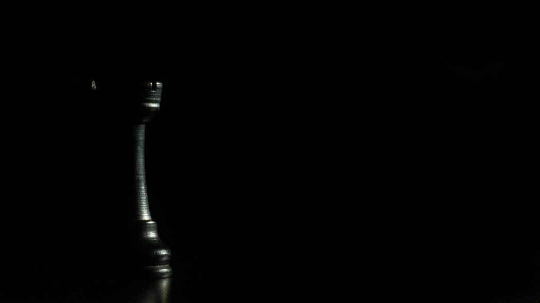 国际象棋4K高清壁纸，rook数字图案，黑色主题，3840x2160分辨率，精美背景图片免费下载