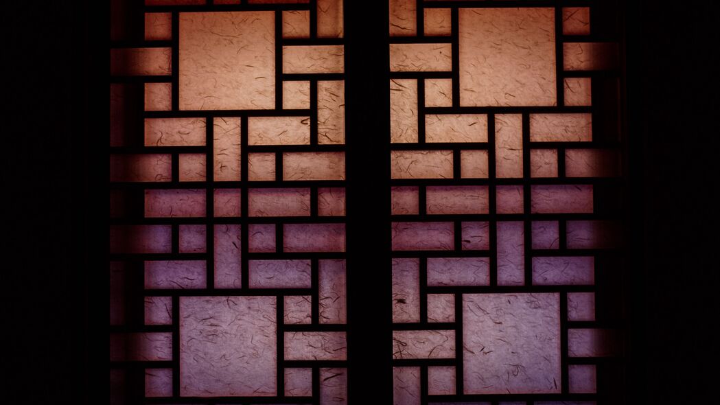 窗户彩色玻璃深色系绝美4K壁纸，3840x2160高清背景图片，一键下载！