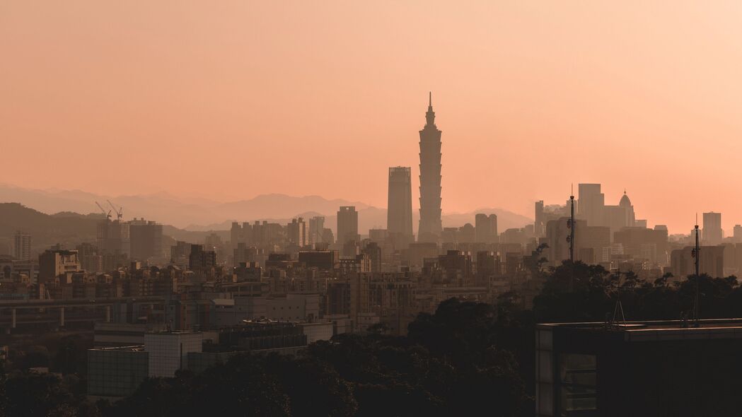 城市塔影黄昏，绝美建筑景观4K壁纸，3840x2160高清下载