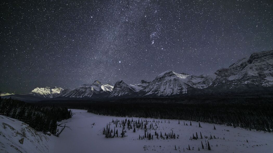 【冬季星辰雪夜美景】高清4K山脉风景壁纸，3840x2160分辨率，免费下载