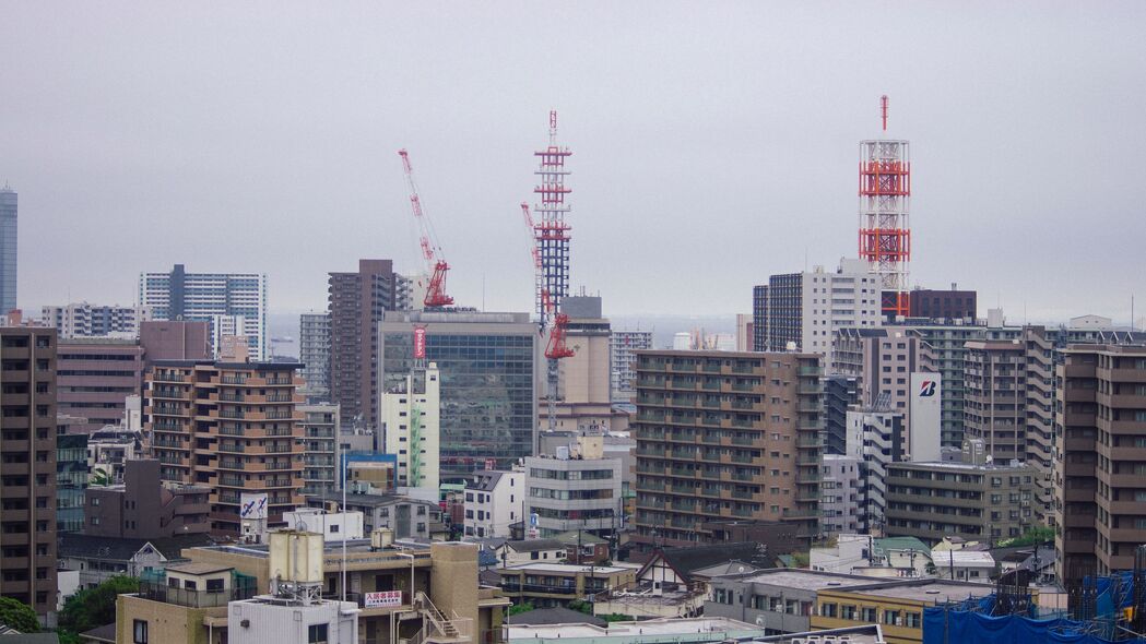 城市建筑之美，超高清4K建筑风景壁纸，3840x2160分辨率，免费下载