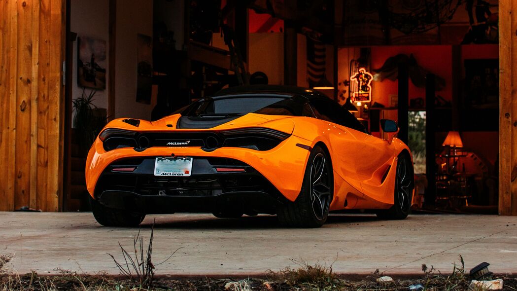 mclaren超级跑车，惊艳橙色背面4K高清壁纸，3840x2160分辨率畅享下载