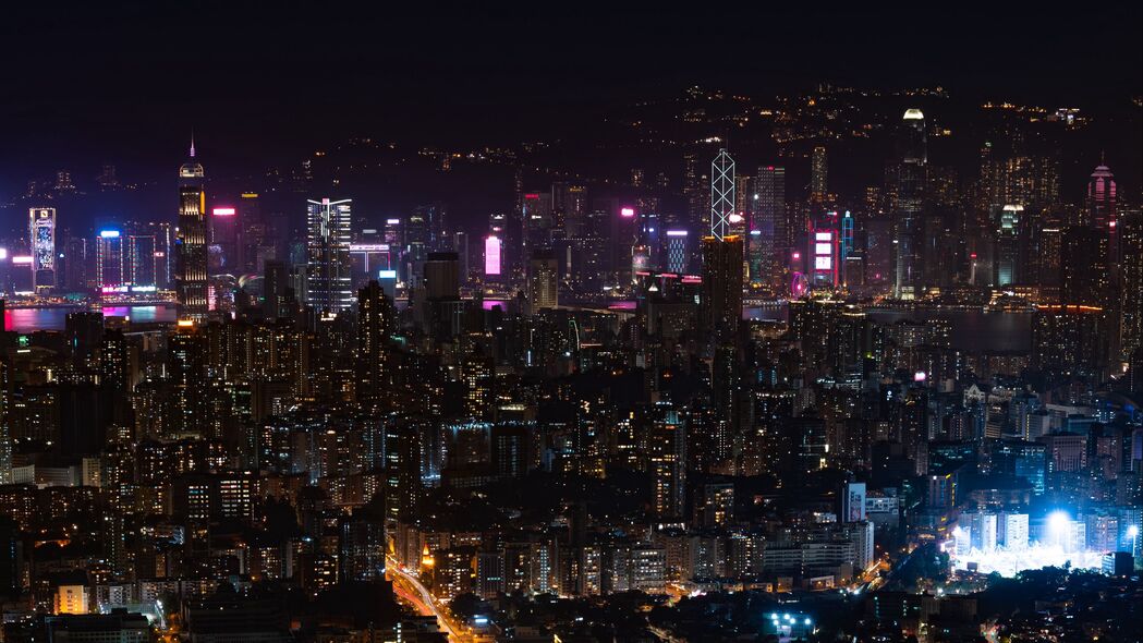 城市夜景鸟瞰，璀璨灯光下的4K高清壁纸，3840x2160超清分辨率免费下载