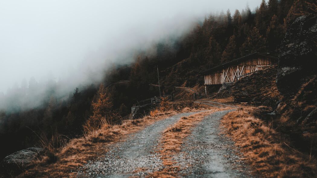 道路斜坡树木建筑云美景，4K高清壁纸下载（3840x2160分辨率）