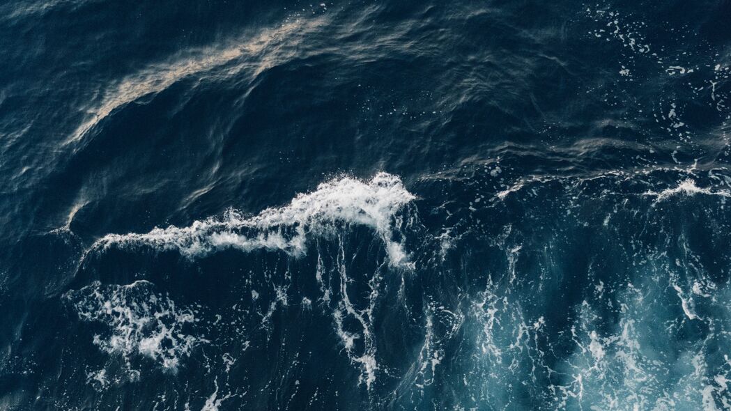 波浪涌动，海洋之美，4K超高清水体风景壁纸（3840x2160）免费下载