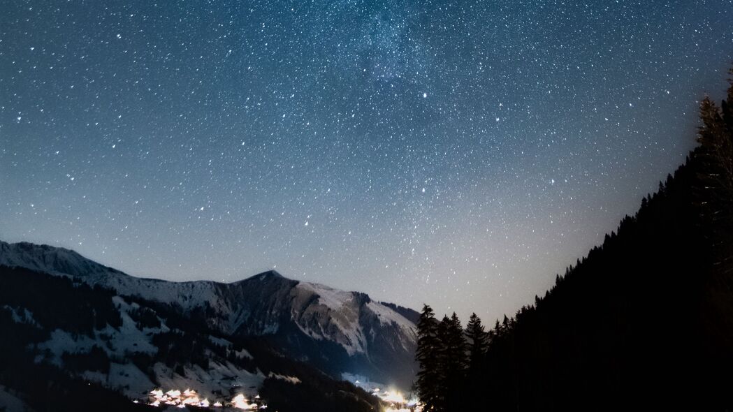 夜晚山巅星空璀璨，4K超清自然黑暗壁纸，3840x2160高清下载
