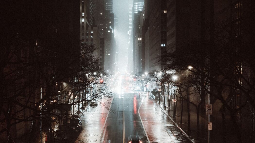 街道夜景雾色朦胧，4K高清鸟瞰壁纸，3840x2160超清下载