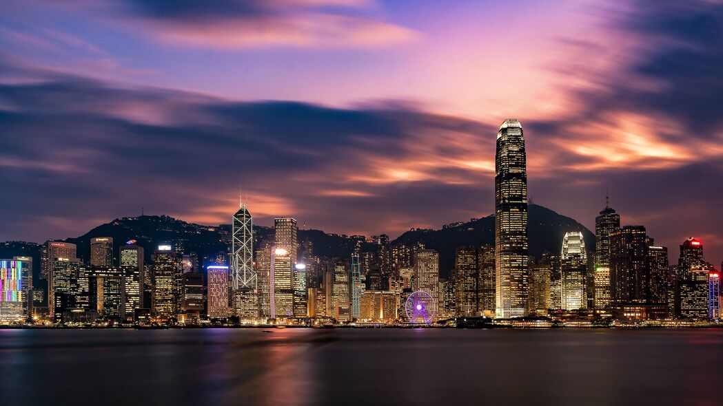 摩天大楼璀璨夜城，4K超清灯光壁纸，3840x2160高清风景图片，免费下载