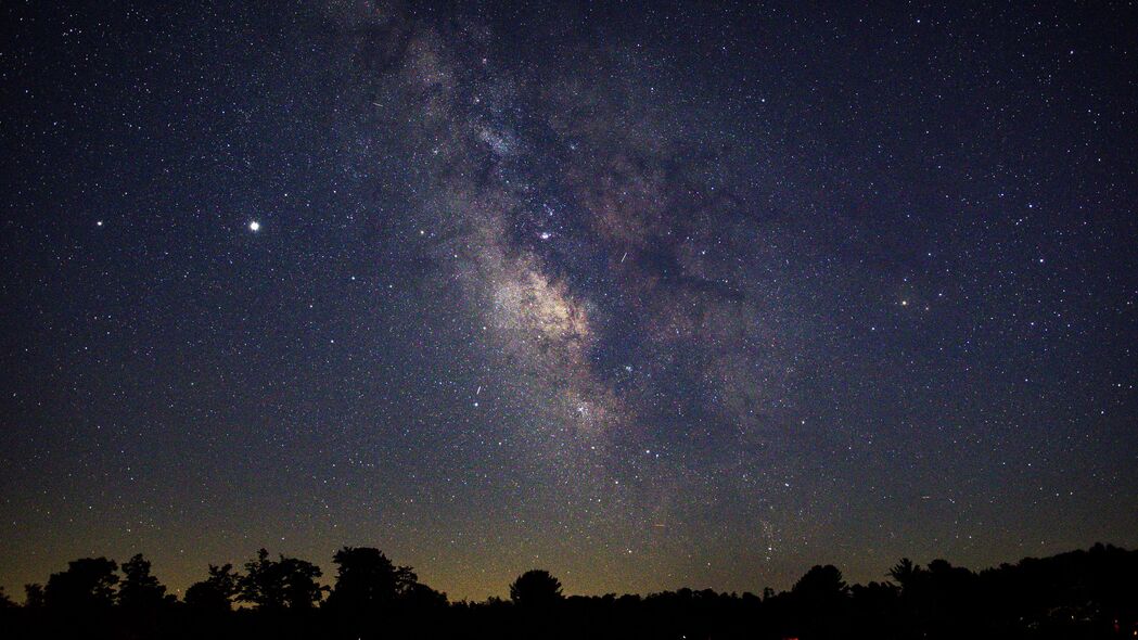 夜间星云繁星闪烁，高清4K壁纸下载，绝美风景，3840x2160分辨率