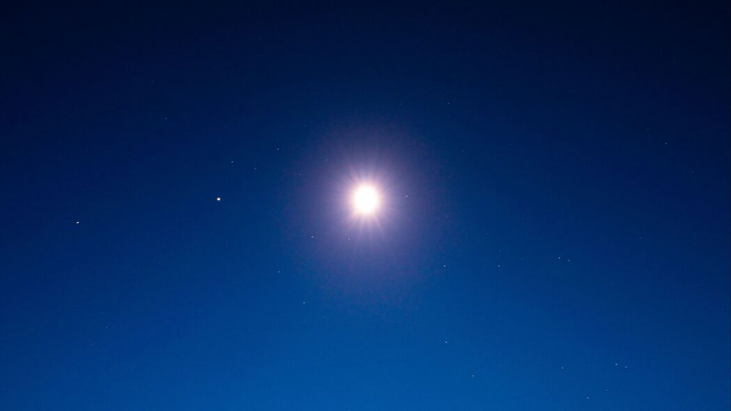 夜月星辰，绝美星空与海洋地平线4K壁纸，高清3840x2160下载
