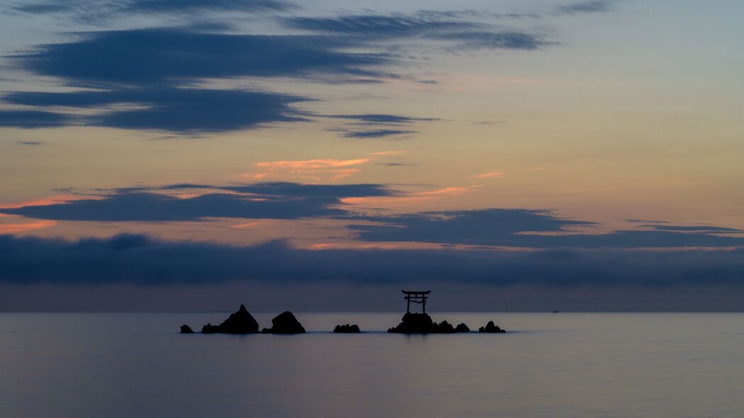 4K超高清门岩石海景壁纸，绝美风景，3840x2160分辨率，畅享视觉盛宴！