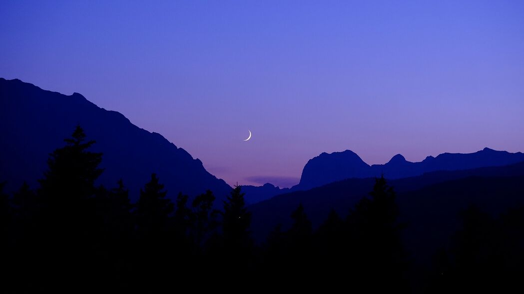 夜晚山脉剪影，月光洒落，高清4K壁纸（3840x2160）下载，绝美天空风景一览无余