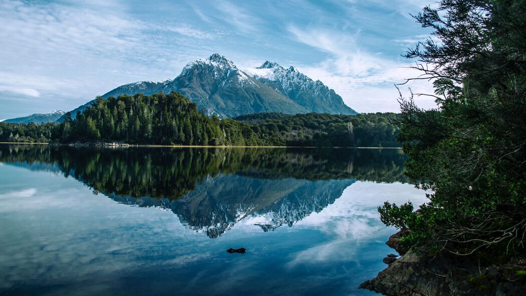绝美山脉峰峦湖泊森林4K壁纸，高清3840x2160自然美景，一键下载
