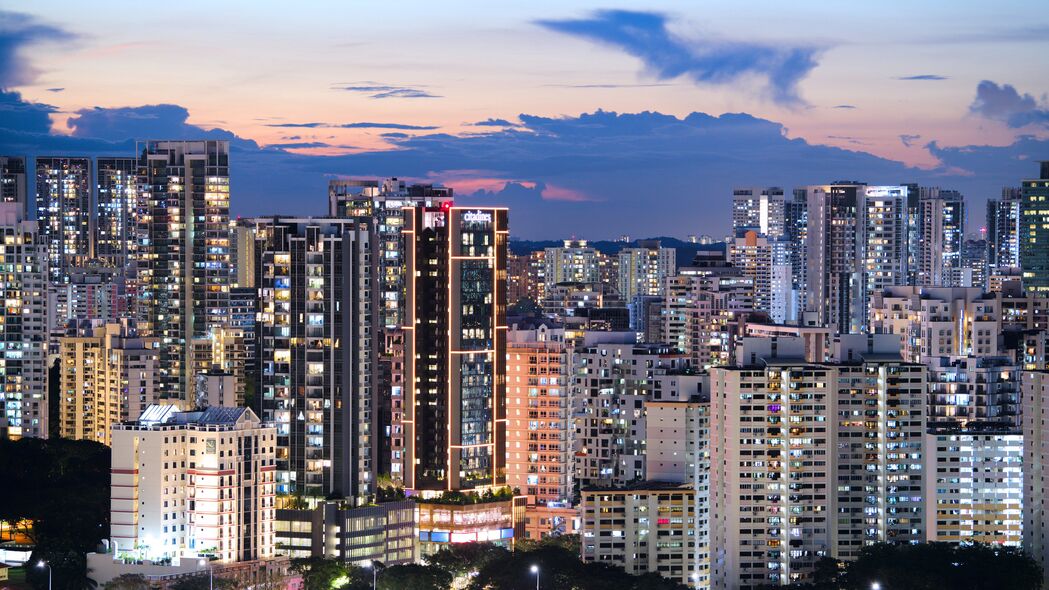 建筑之美，城市夜晚4K高清壁纸，日落灯光辉映，3840x2160极致享受