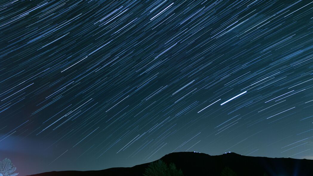 山丘星空之美，超清4K失真星星夜景壁纸，3840x2160高清下载
