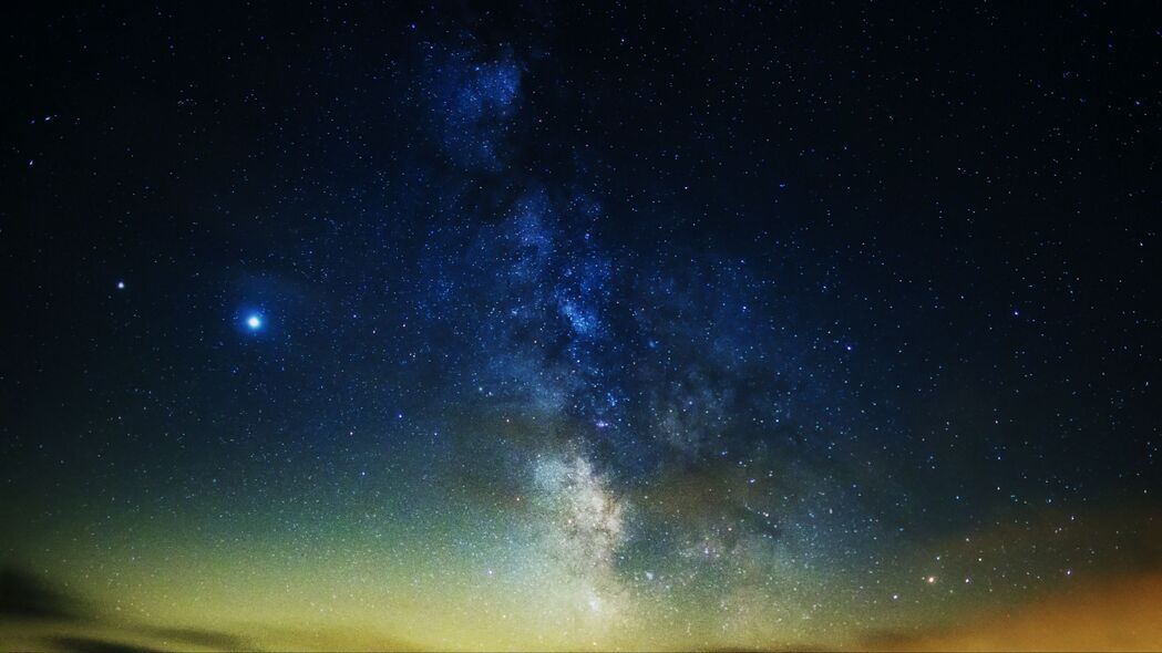 星空之美，璀璨星星与神秘星云4K高清壁纸，3840x2160超清分辨率，夜间美景尽收眼底，一键下载！