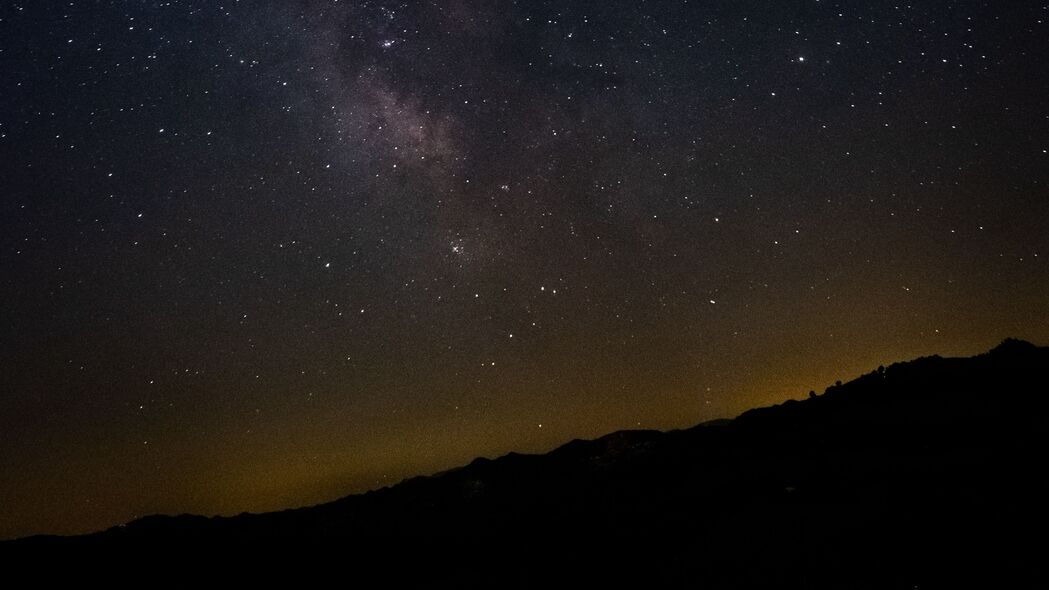 斜坡星空，璀璨夜星与迷人星云，超清4K壁纸，3840x2160高清下载