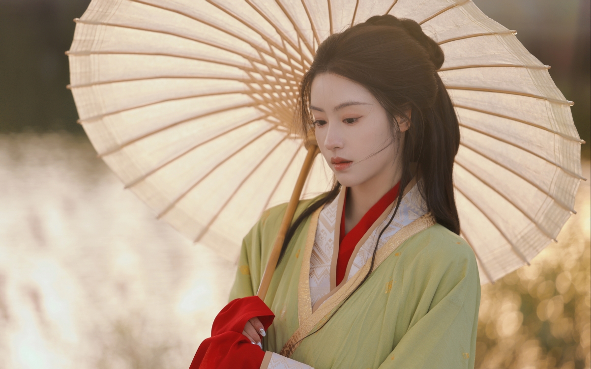 毛晓慧绝美古风4K壁纸 高清3840x2400分辨率 下载欣赏