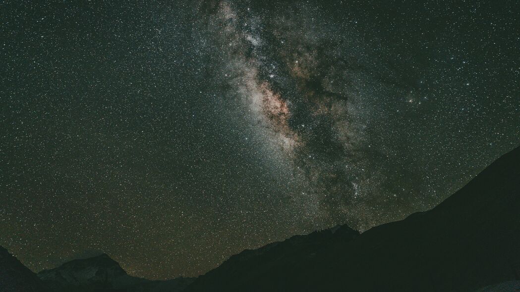 探索宇宙之美，岩石星云星空4K超高清壁纸，3840x2160分辨率，免费下载