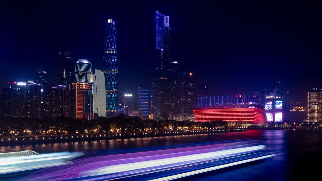 夜城霓虹，长曝光建筑灯光秀，超清4K壁纸3840x2160，高清风景图片免费下载