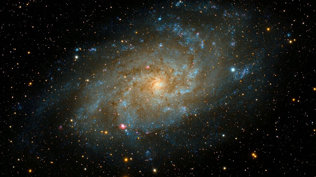 星系螺旋，恒星辉光映太空，精选4K高清壁纸，3840x2160分辨率，畅享宇宙之美！
