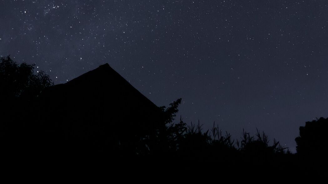 星空剪影，屋顶上的星星盛宴，夜间4K超高清壁纸（3840x2160）免费下载