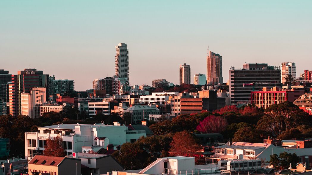 城市摩天大楼壮观景象，4K超高清屋顶壁纸，3840x2160精美风景图片，一键下载！