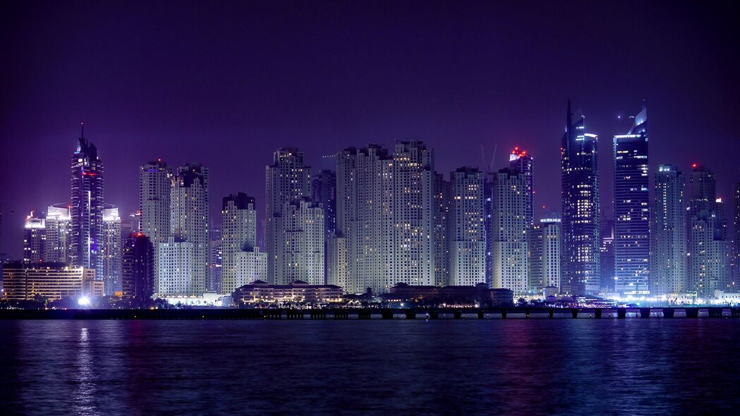 夜城之光，绝美建筑与水灯夜景，高清4K壁纸下载（3840x2160）