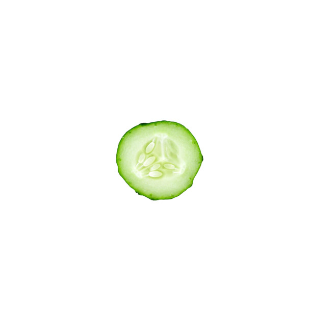 黄瓜片高清PNG透明素材，植物设计元素，一键下载装饰图片