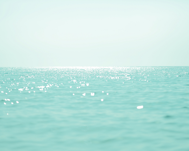 浅绿色海洋背景，唯美浪漫PNG透明图片，高清摄影风景设计素材免费下载