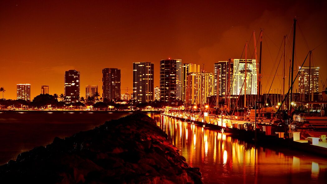 夜城夜光映辉煌，4K超清壁纸任你享，3840x2160高清风景图片，一键下载美化桌面