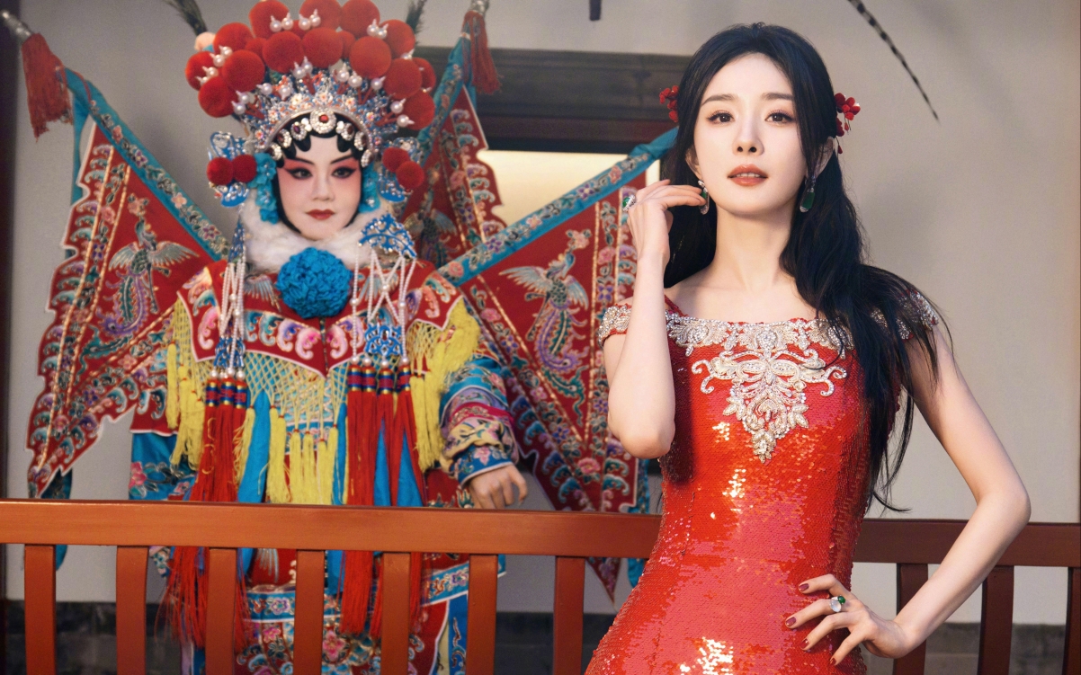 国风佳人盛宴，红色礼服裙美女惊艳登场，超清4K壁纸3840x2400，高清下载尽在此处