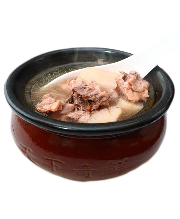 瓦罐乌鸡炖汤PNG透明图，高清装饰元素，生活用品设计素材下载