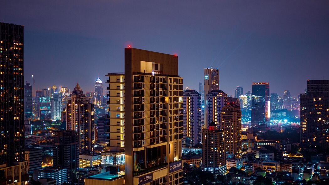 夜城辉煌，4K高清灯光建筑壁纸，3840x2160分辨率绝美风景下载