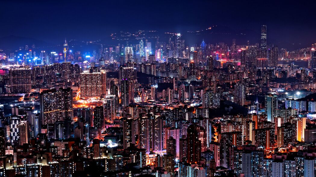夜城建筑璀璨灯光，超清4K夜光壁纸，3840x2160高清风景图片下载
