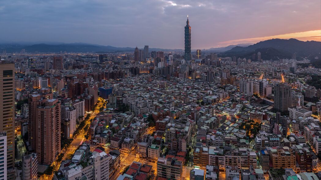 塔映晚景，城市之夜超高清4K壁纸（3840x2160）免费下载