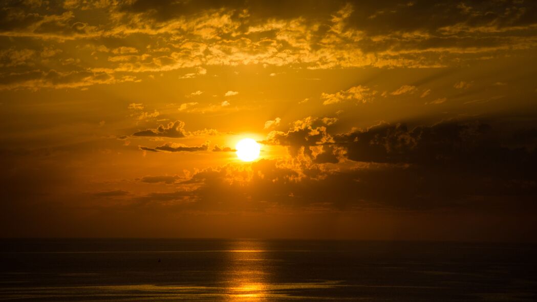 太阳日落地平线大海眩光美景，4K高清壁纸3840x2160，免费下载