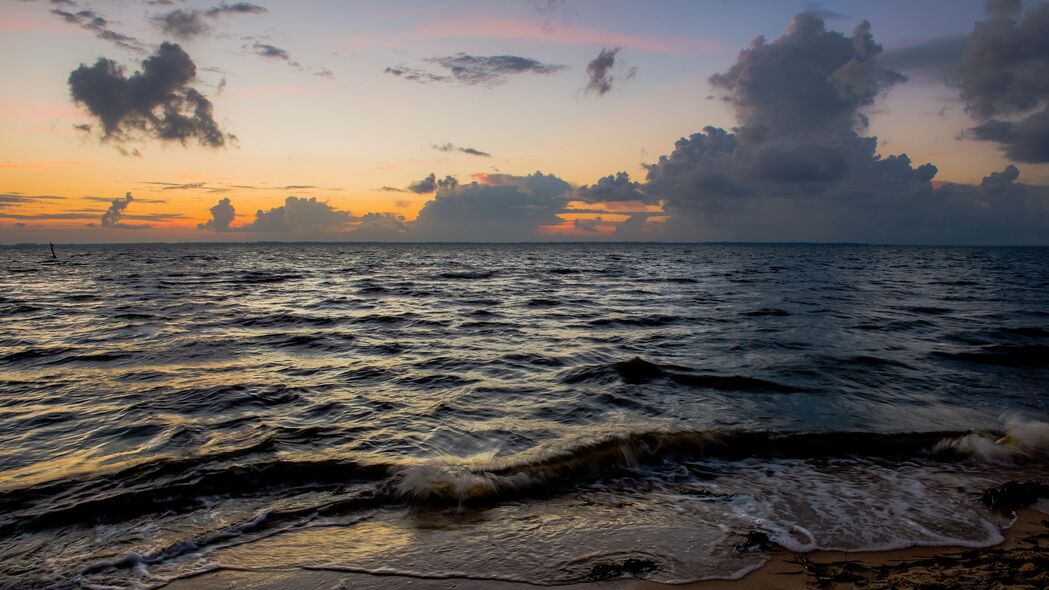 波浪潮汐之美，海滩泡沫景致，超清4K壁纸，3840x2160高清下载