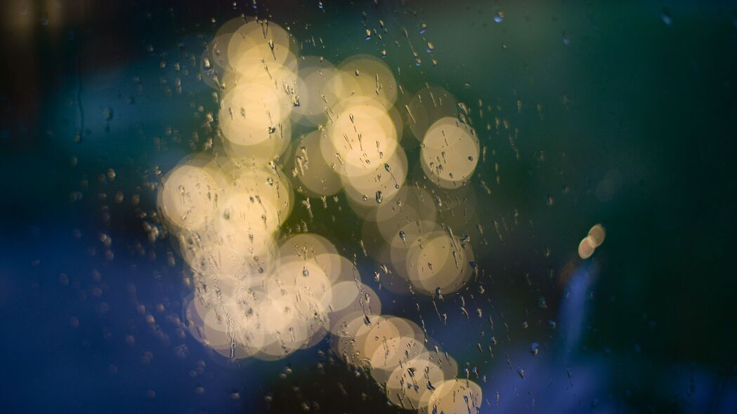 眩光水滴玻璃雨水，绝美4K壁纸！高清3840x2160背景图片，一键下载！