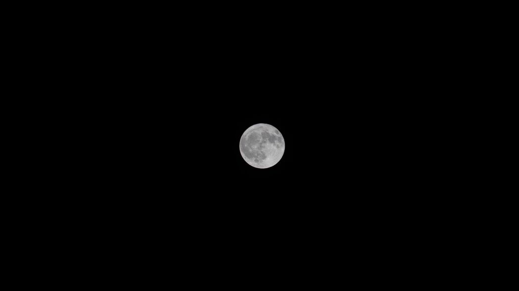 月球之夜，太空卫星4K超高清壁纸，3840x2160分辨率，夜间美景尽在眼前！