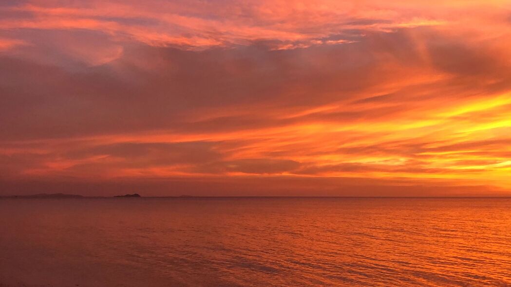 日落地平线海岸橙色美景，精选4K高清壁纸，3840x2160超清分辨率下载