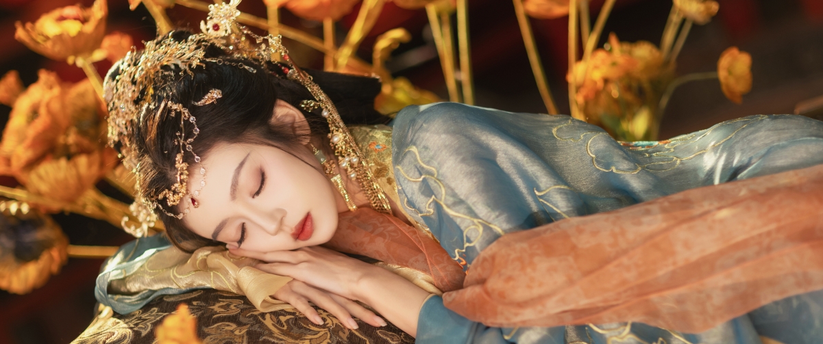 古风佳人何瑞贤，绝美睡美人壁纸，带鱼屏4K高清下载，畅享视觉盛宴