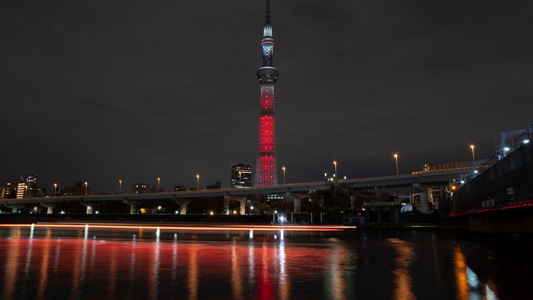 塔与城市建筑夜景，超清4K壁纸，3840x2160高清下载