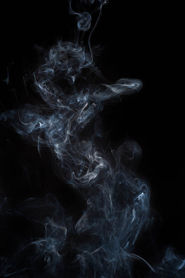创意烟雾背景PNG素材，高清透明底纹设计元素，免费下载