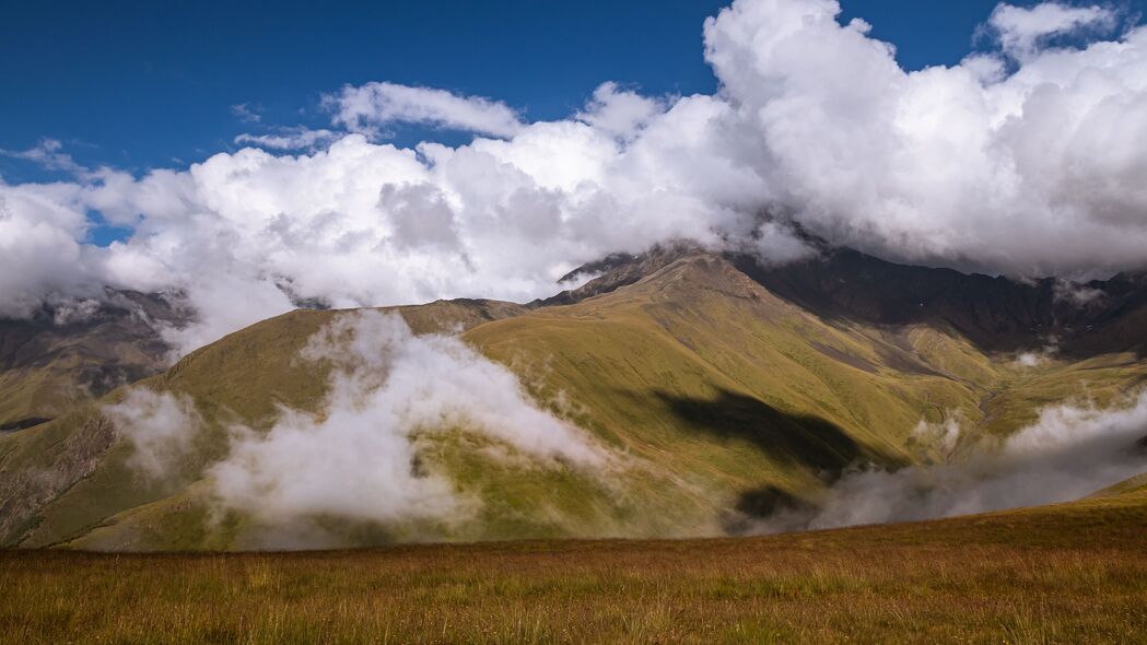 山脉云景，乔治亚自然风光4K壁纸，3840x2160高清下载
