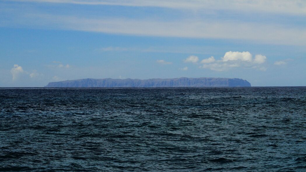 海浪岛水岸风光，绝美4K高清壁纸（3840x2160）免费下载