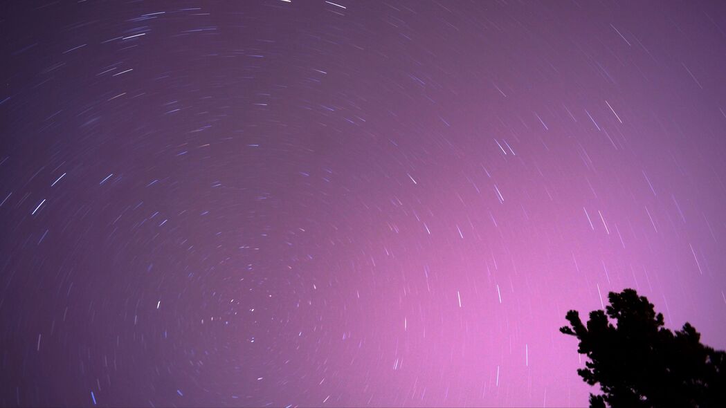 星空璀璨，星星运动轨迹长曝光，夜间美景4K壁纸，3840x2160高清背景图片下载