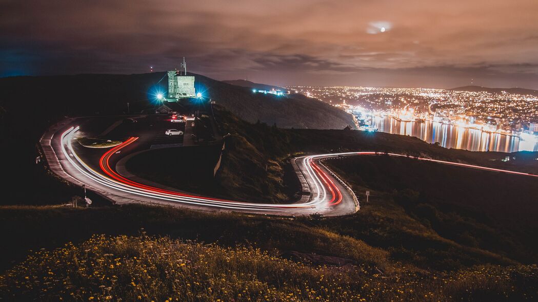 城堡山丘夜景长曝光，绝美光线渲染，4K高清壁纸3840x2160免费下载